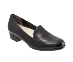 Women's Trotters Monarch Pumps -Shoecarnival 2 321